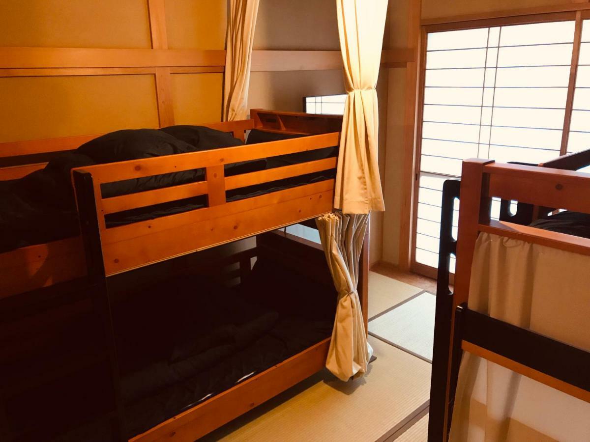 Ropeway St. Guesthouse Matsuyama (Ehime) Exterior photo