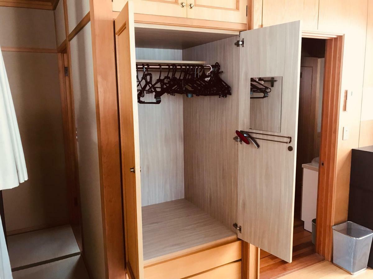 Ropeway St. Guesthouse Matsuyama (Ehime) Room photo